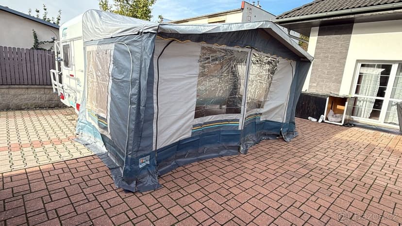 Eifelland Holiday 450, 4 osoby, stan, EL.POJEZD ENDURO