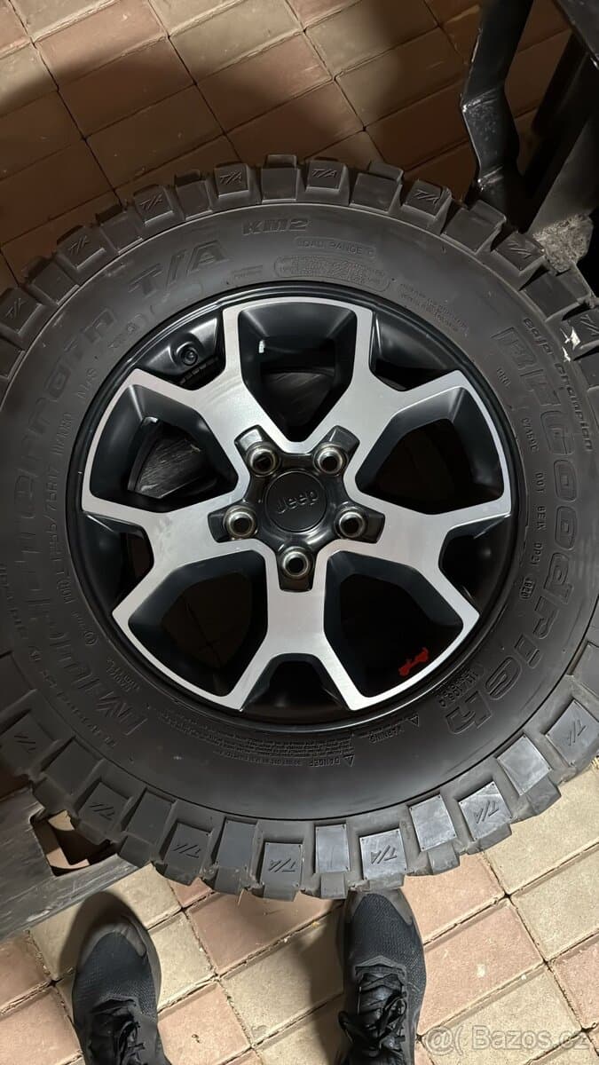 Jeep Wrangler JL JK Rubicon sada alukola r17