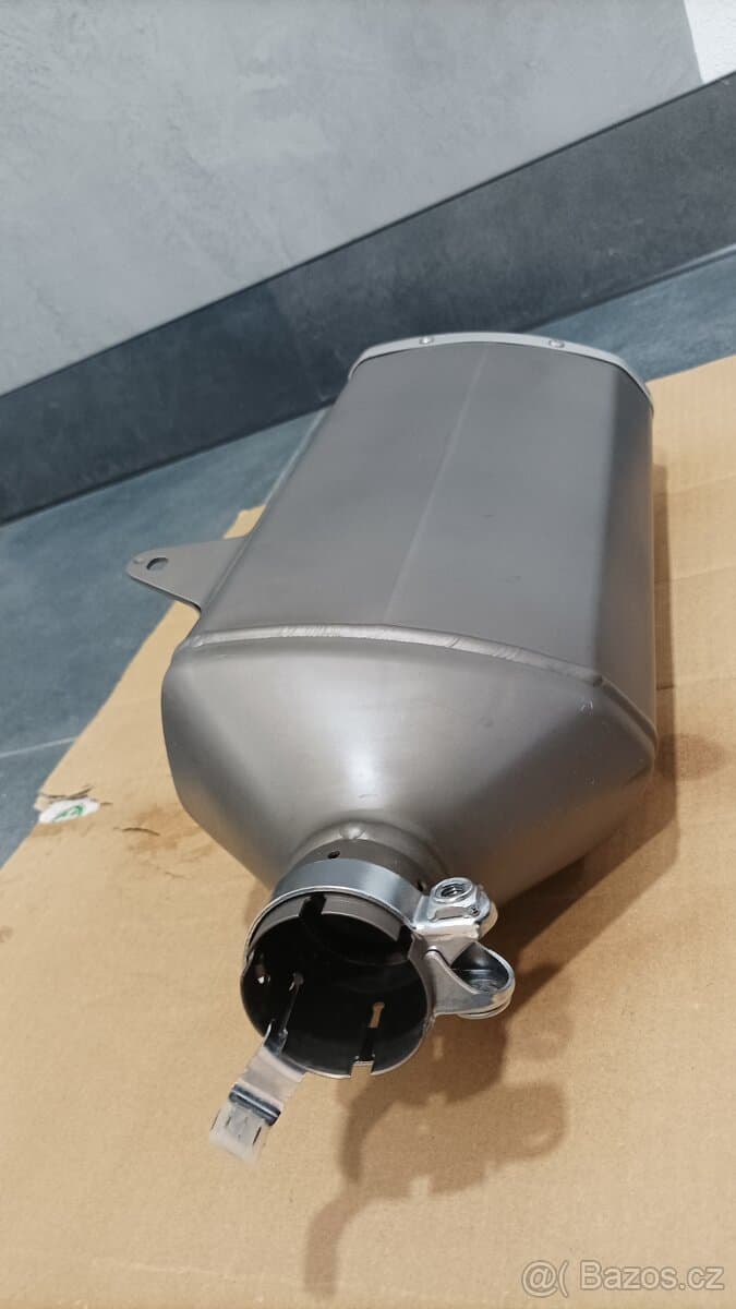 Originál výfuk SUZUKI GSXR 1000 L8