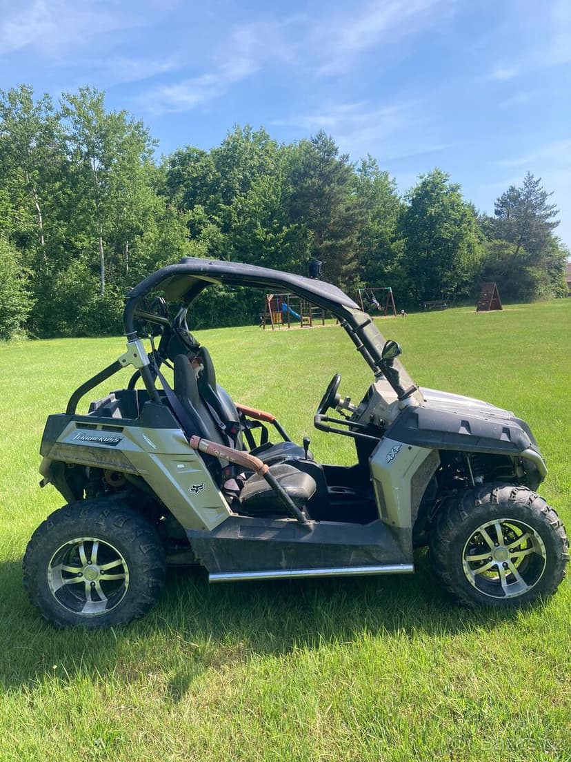 Buggy 4x4 CF MOTO GLADIATOR Z