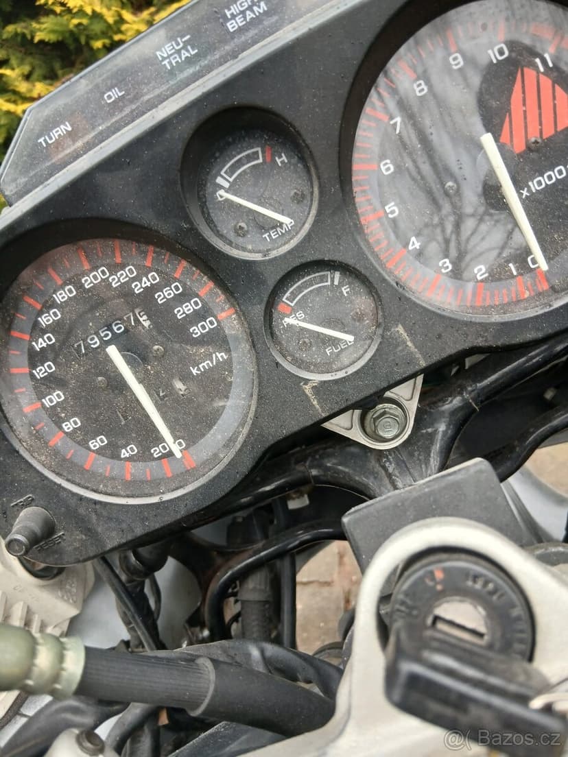 Honda CBR 1000 F PC21