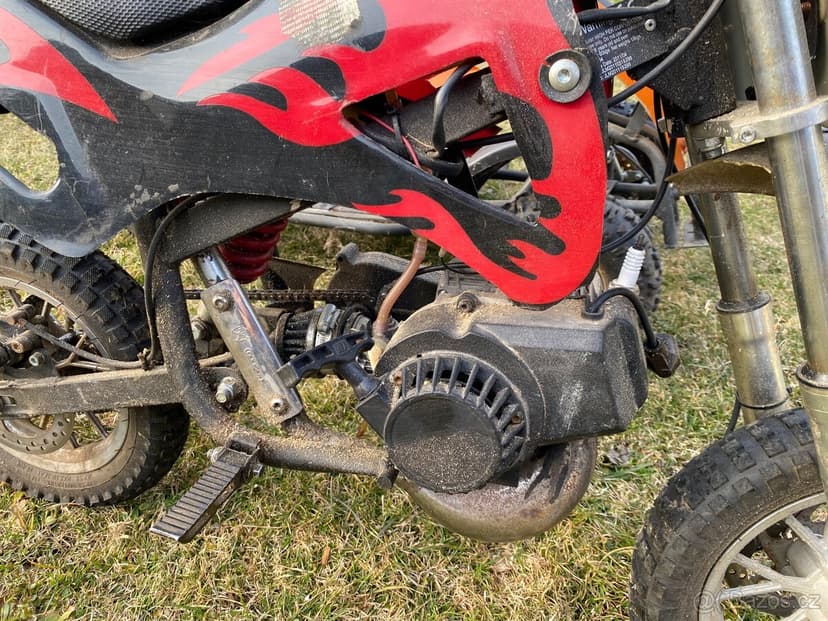 Dětská čtyřkolka a motorka