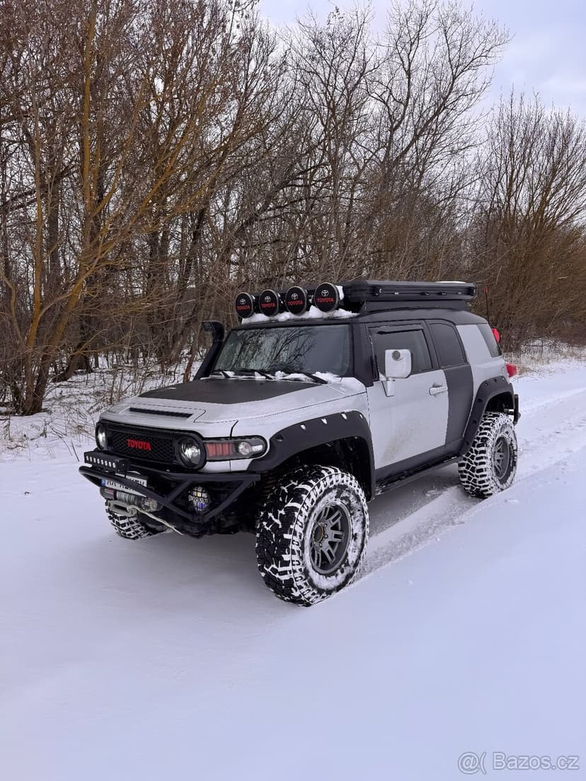 Toyota Fj Cruiser TOP STAV