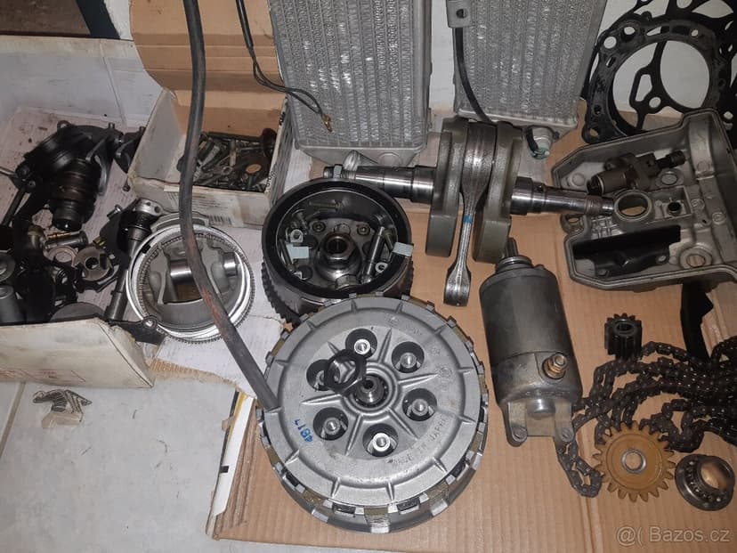 díly motoru Suzuki DRZ400S-SN