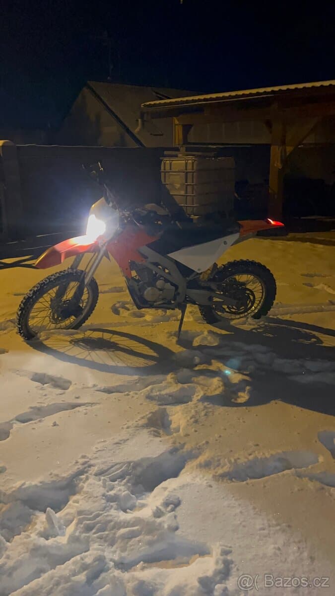 Xmoto 250