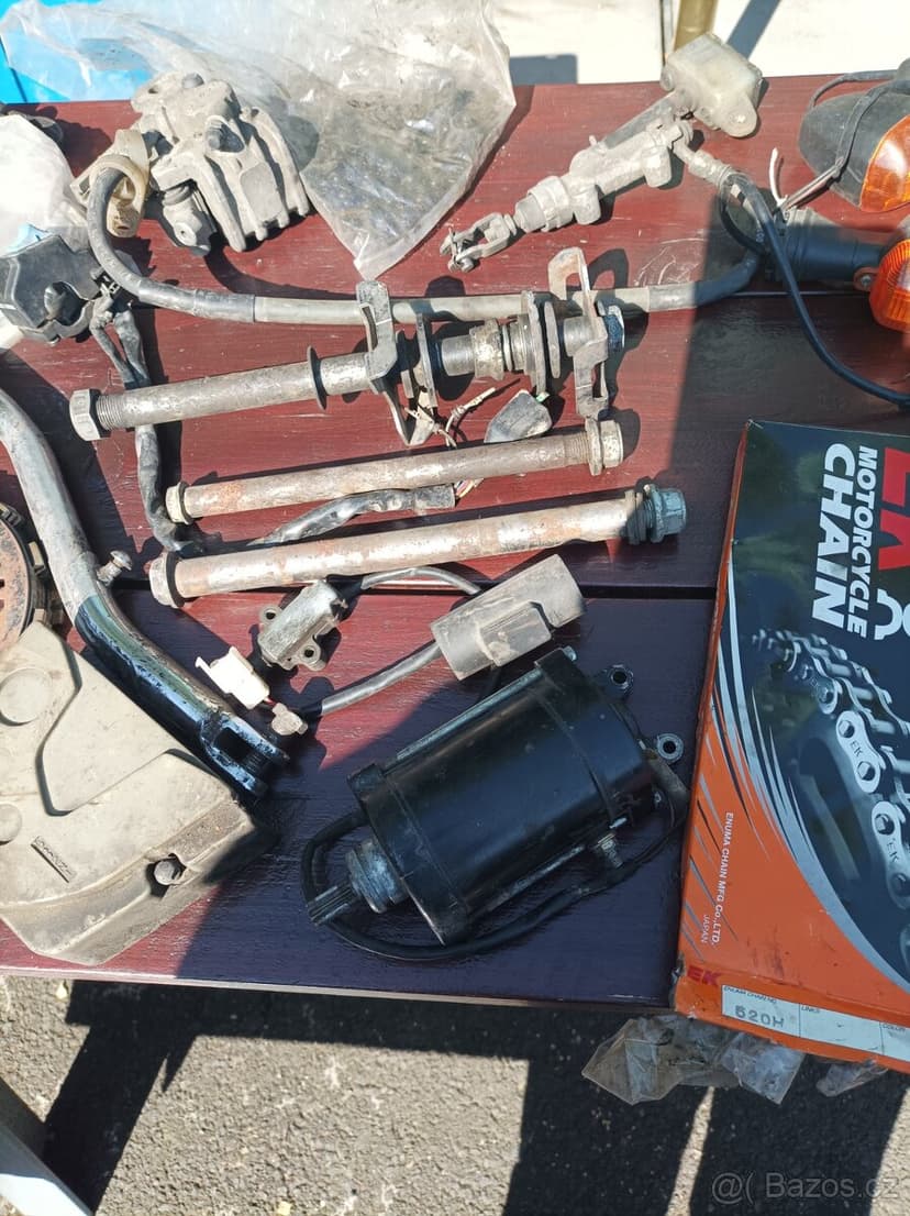 Díly na Kawasaki KLX 650