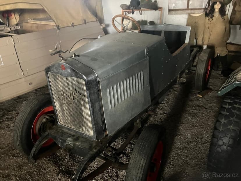 sanitky používané v Československu -poptávka, výměna