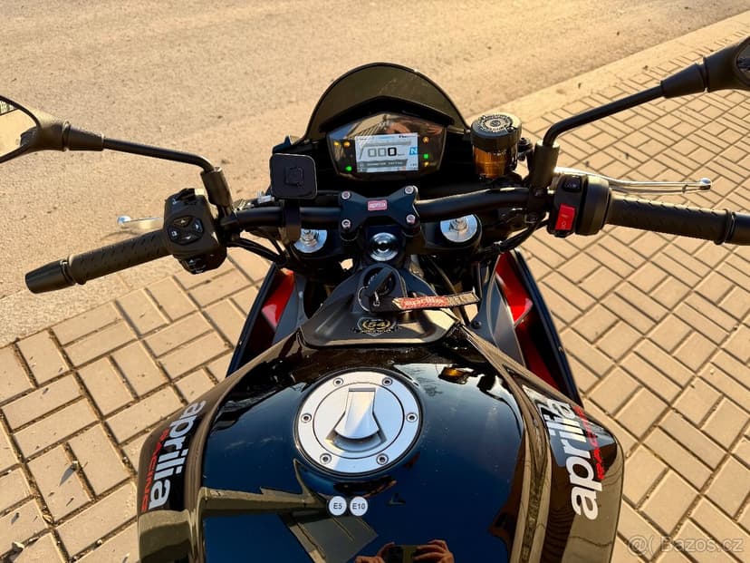 Aprilia Tuono 660 Factory 1. majitel TOP stav