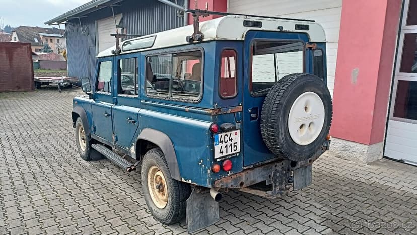LAND ROVER DEFENDER  110 funkční stroj