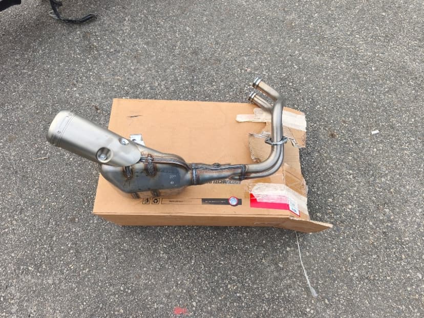 Svody s výfukem Yamaha MT-07