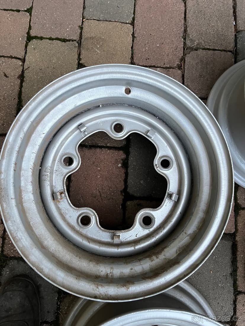 Rozšířené kola 5x205 R14 VW brouk