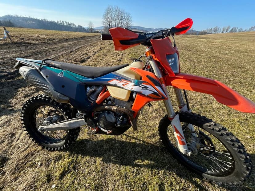 KTM EXC-F 350 (2023) – ostré enduro, spousta doplňků