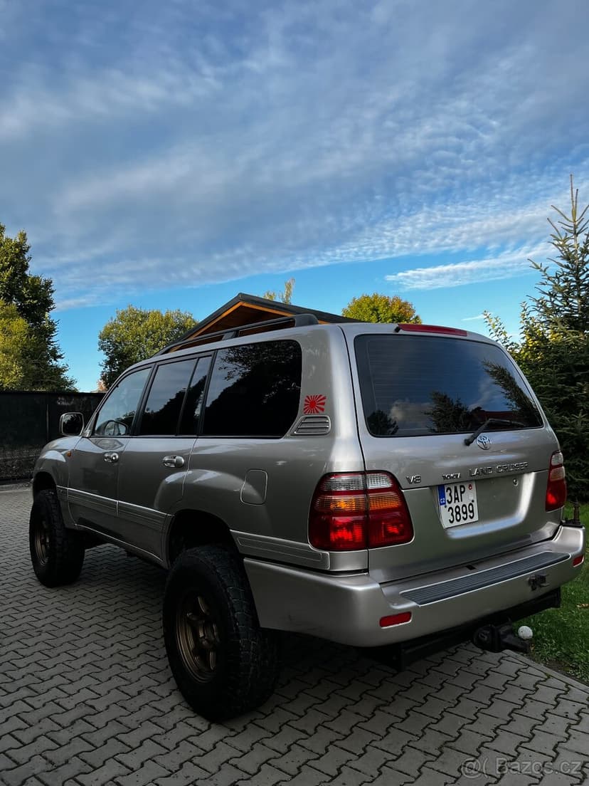 Land Cruiser 100