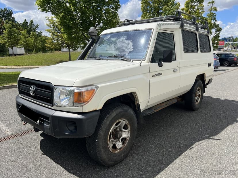 Toyota Landcruiser HZJ 78, 4.2 D, ARB kompresor, uzávěrky