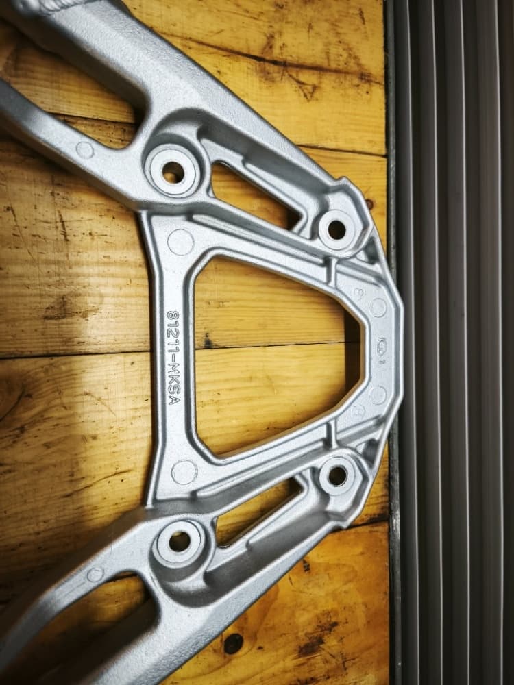 Honda CRF 1100  držák kufru