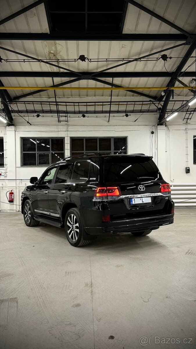 Toyota Land Cruiser 4.5 V8 Diesel, 2019, 130 000 km