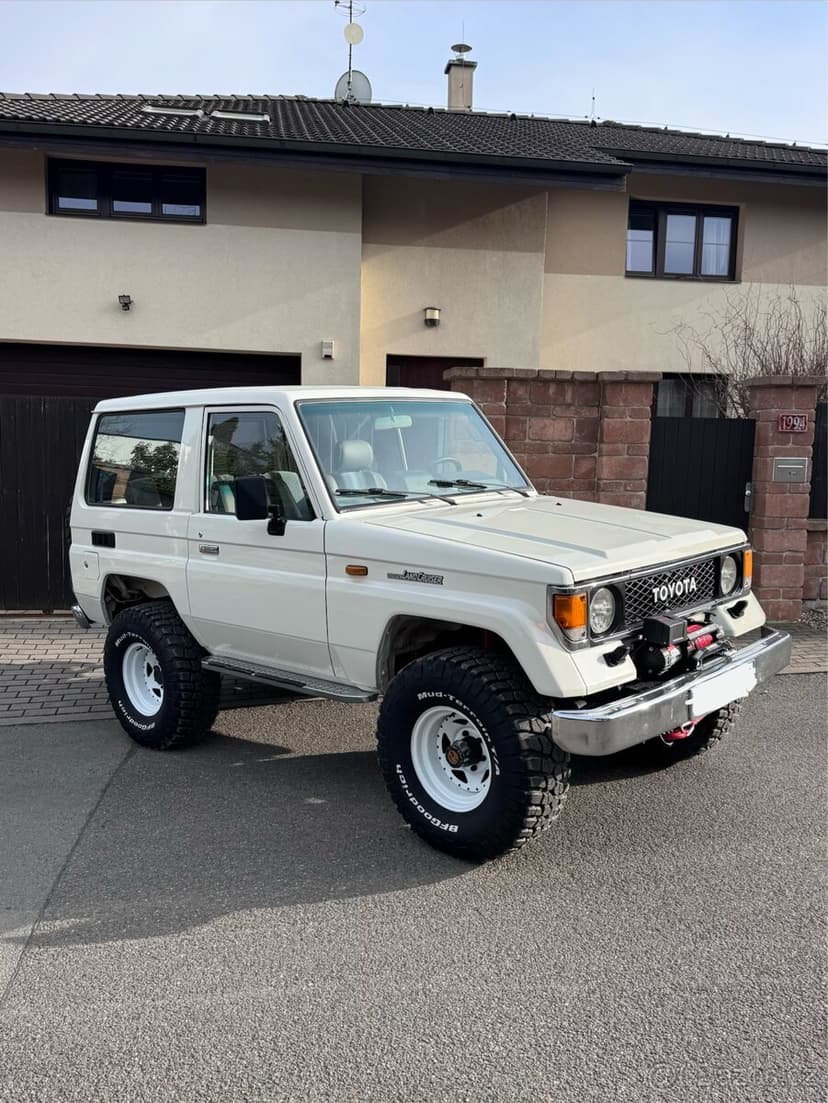 Toyota Land Cruiser LJ70