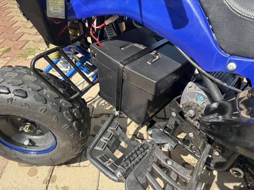 Elektrická čtyřkolka ,top stav,jako nová