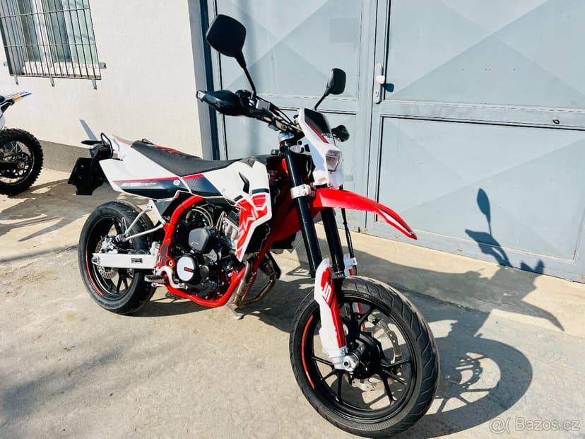 SWM SM 125 R, možnost splátek a protiúčtu