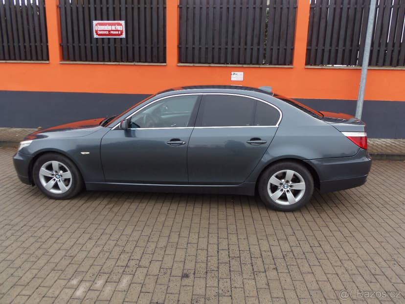 BMW 520 D LCI facelift manuál