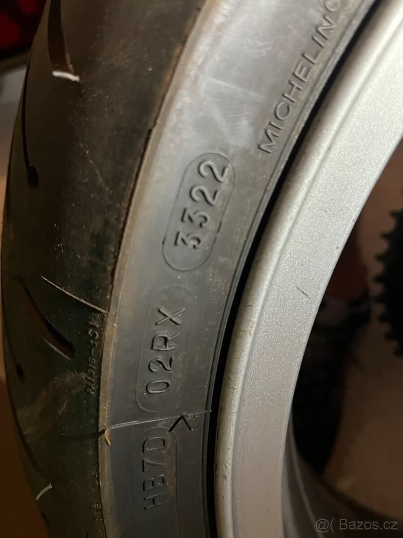 kola na Kawasaki ZZR 1200 ZXT20C (2002-2005).