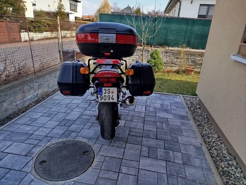 Yamaha FZS 600 Fazer