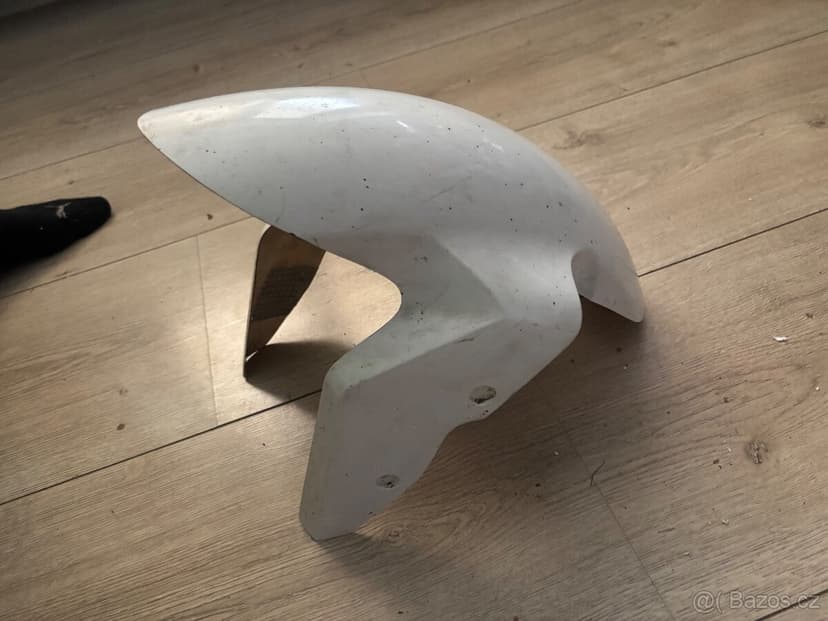 Laminatovy predni blatnik Sebimoto na BMW S1000RR 10-11