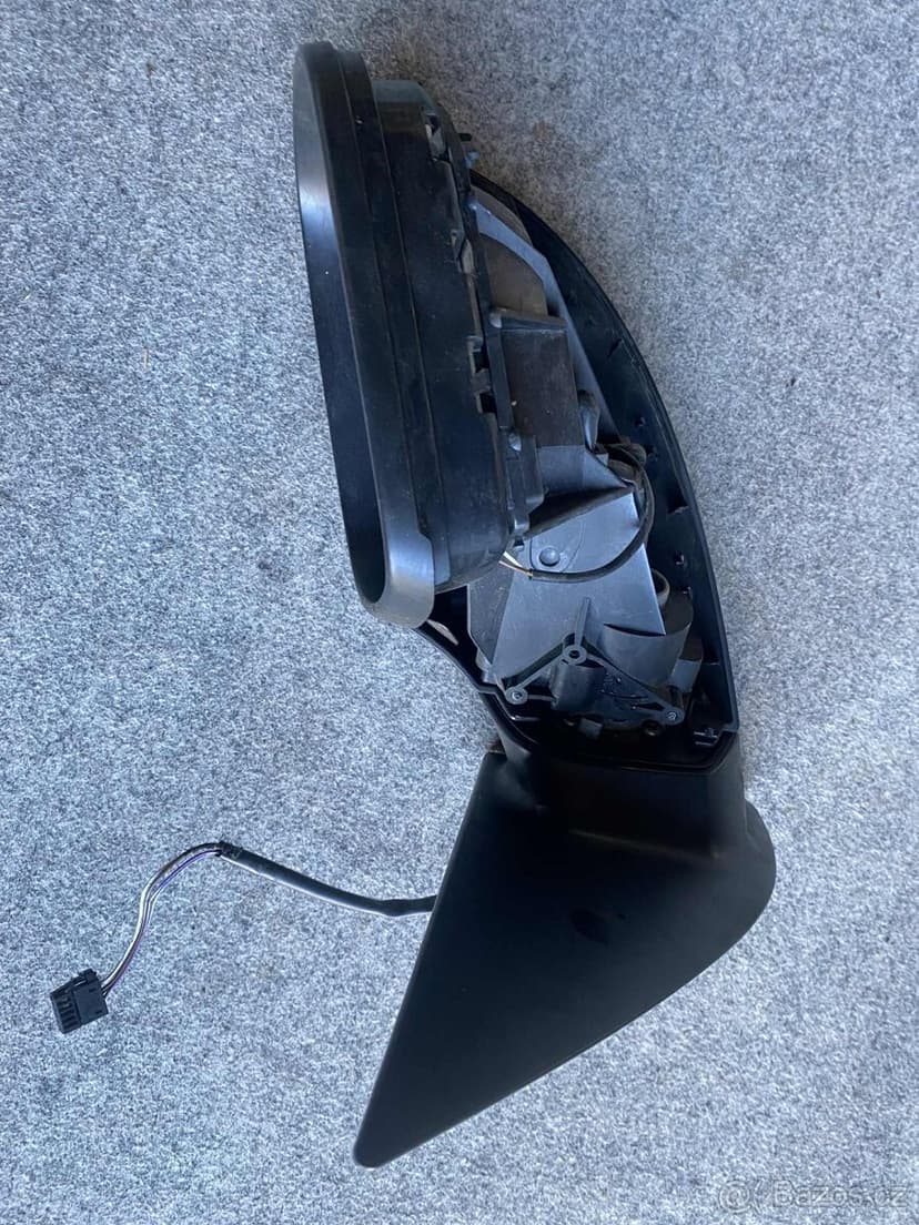 Levé zrcátko VW Amarok 2014-2018