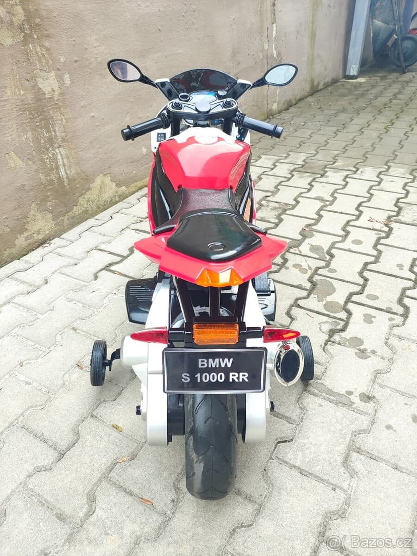Elektrická motorka BMW S1000RR