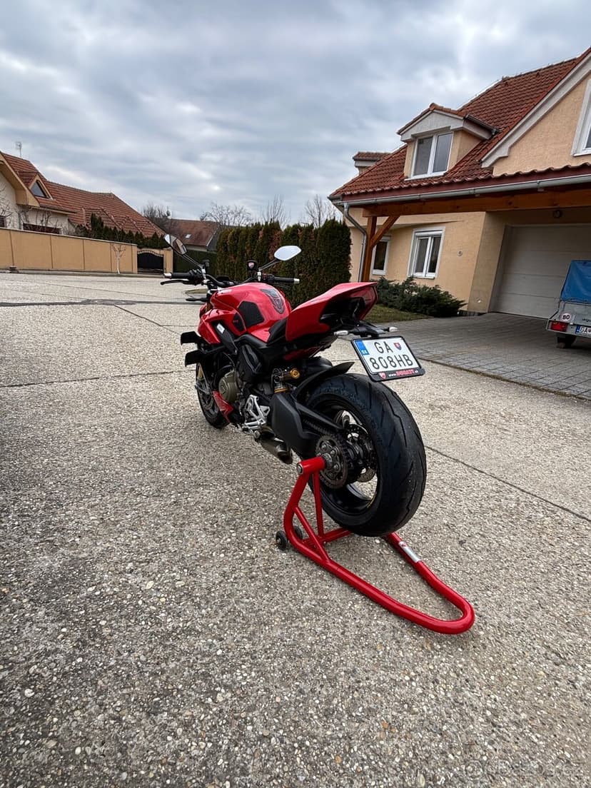 Ducati Streetfighter V4S