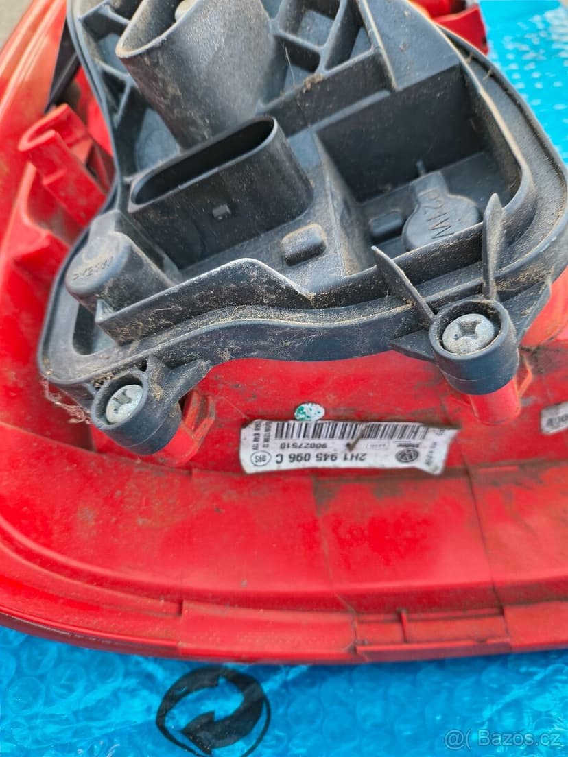 Zadní světla VW Amarok