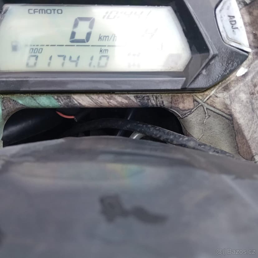 CF Moto i s vozíkem