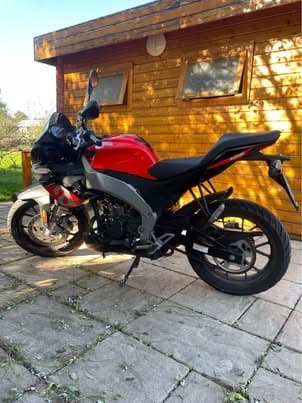 Aprilia Tuono 125