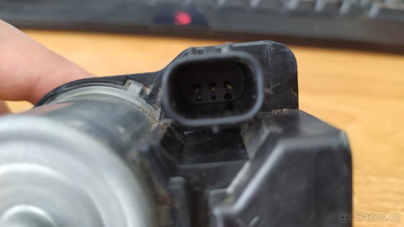 Motorek nastavení světlometu Toyota, Lexus