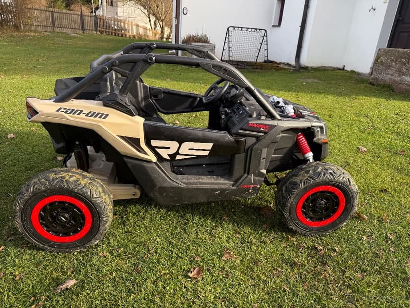 2024, Dětské Can-am Maverick 2x24V 4x200W