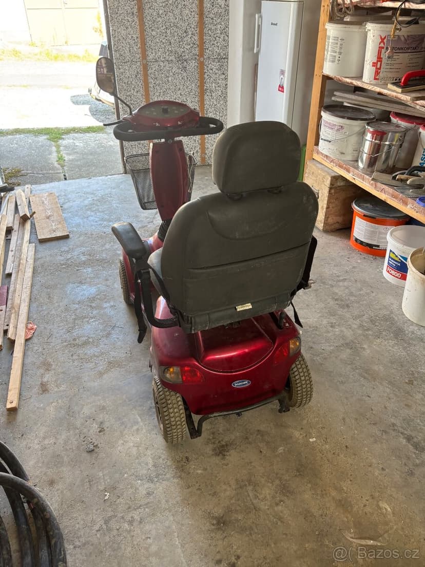 Elektrický invalidní skútr