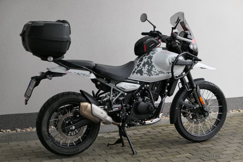 Royal Enfield Himalayan 450 Kamet White