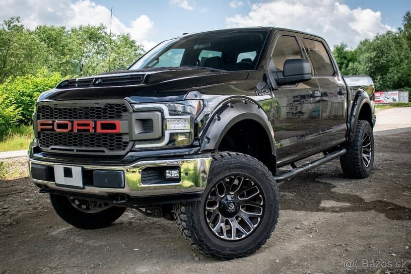 Ford F-150 Raptor 5.0 V8