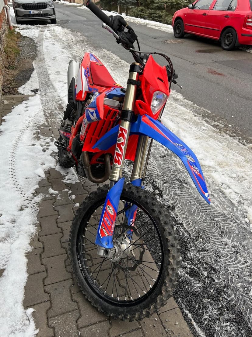 BETA  rr 390 Racing  KAYABA