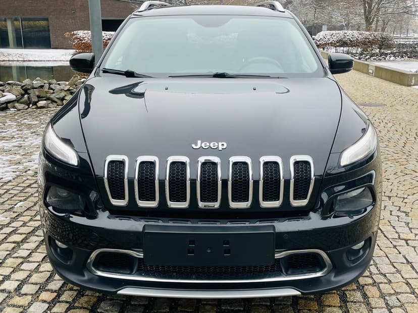 Jeep Cherokee 2.2D 4x4 147KW AUT FULL KAMERA VÝHŘEV SERVISKA