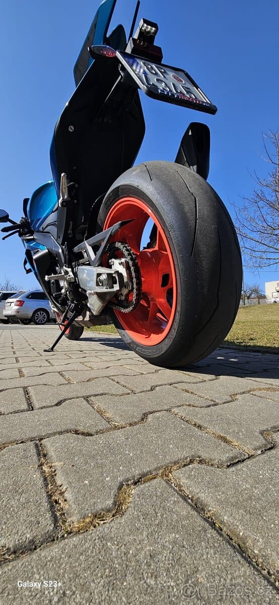 APRILIA RSV4 1100RR 2025 220ps NOVÝ MODEL