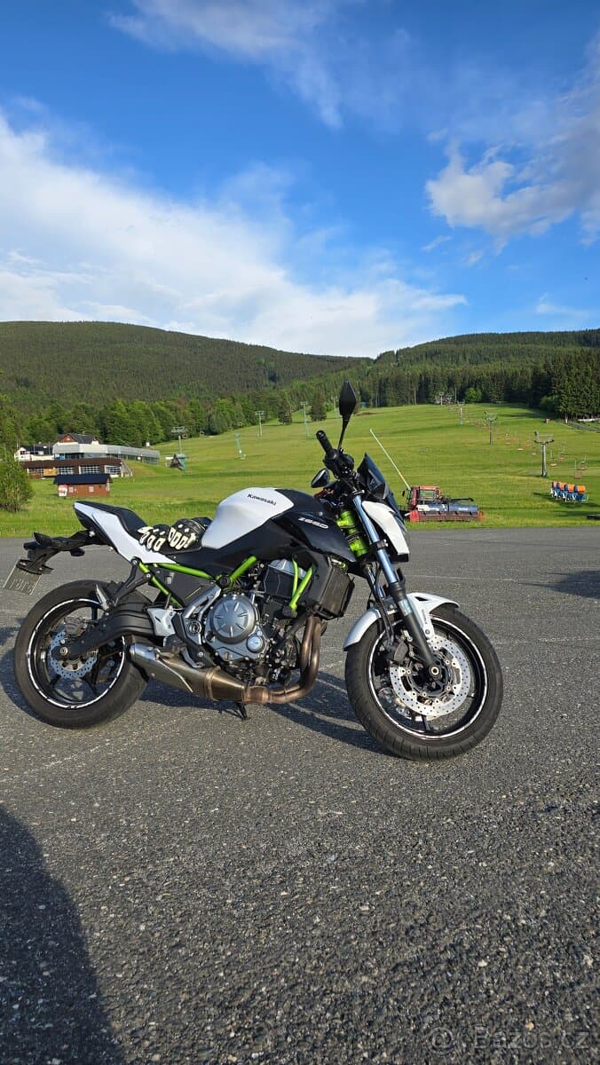 Kawasaki Z650 - 50kW - možno snížit na 35kW (A2)