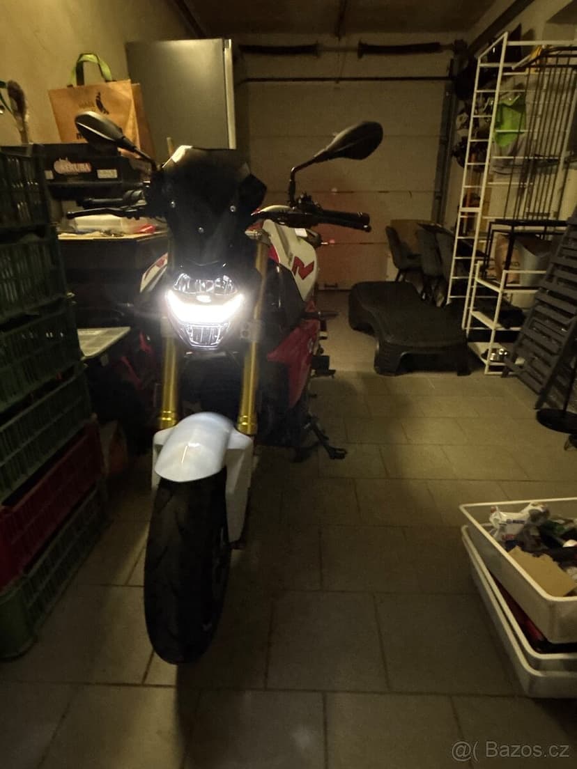 BMW F900R sport paket Akrapovic