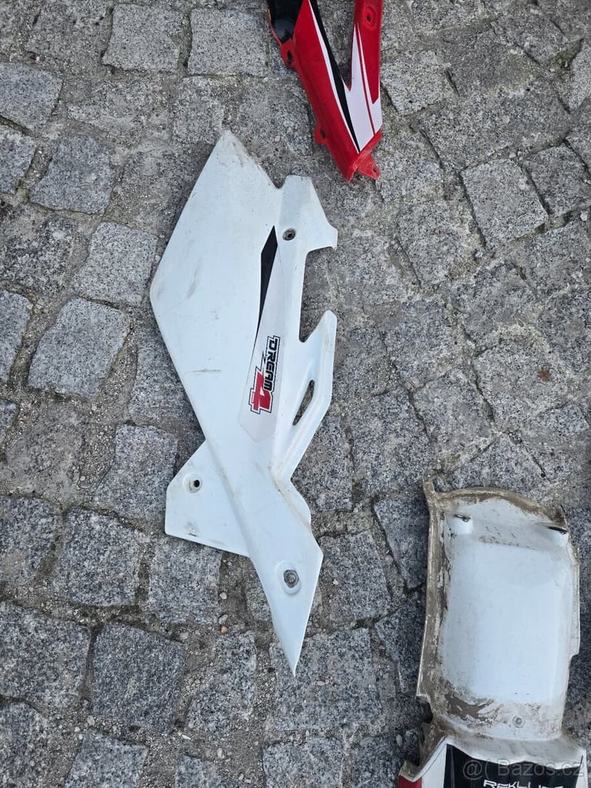 Plasty husqvarna 125 2007