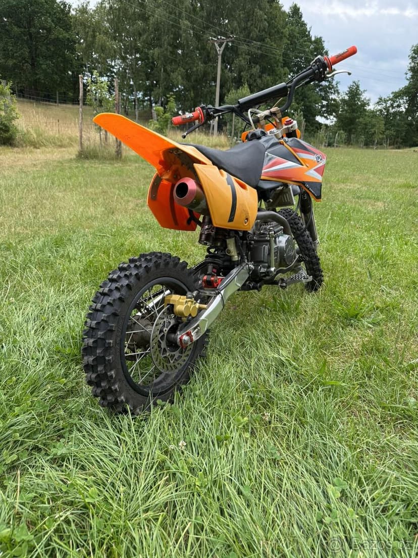 Zachovalý a výkonný pitbike LMJ 150