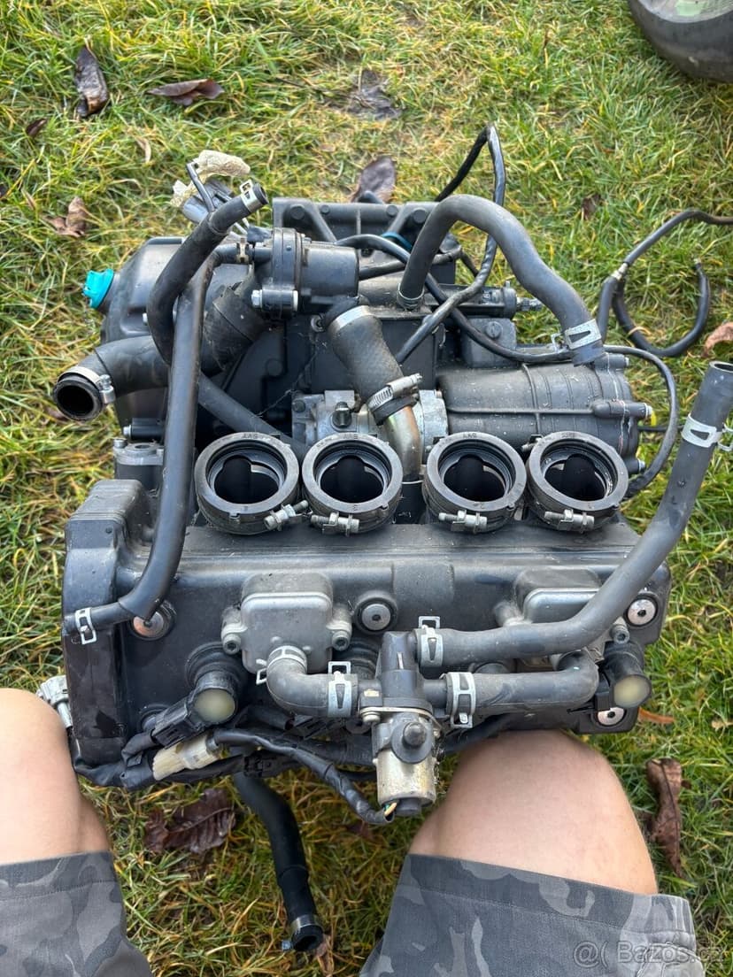 Motor na Yamaha R1 04-06 Rn12