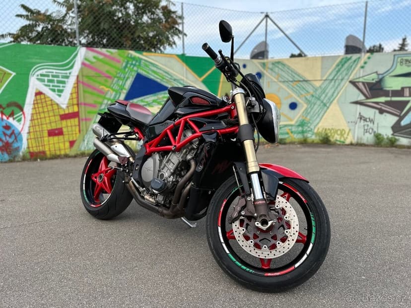 MV Agusta Brutale 910S
