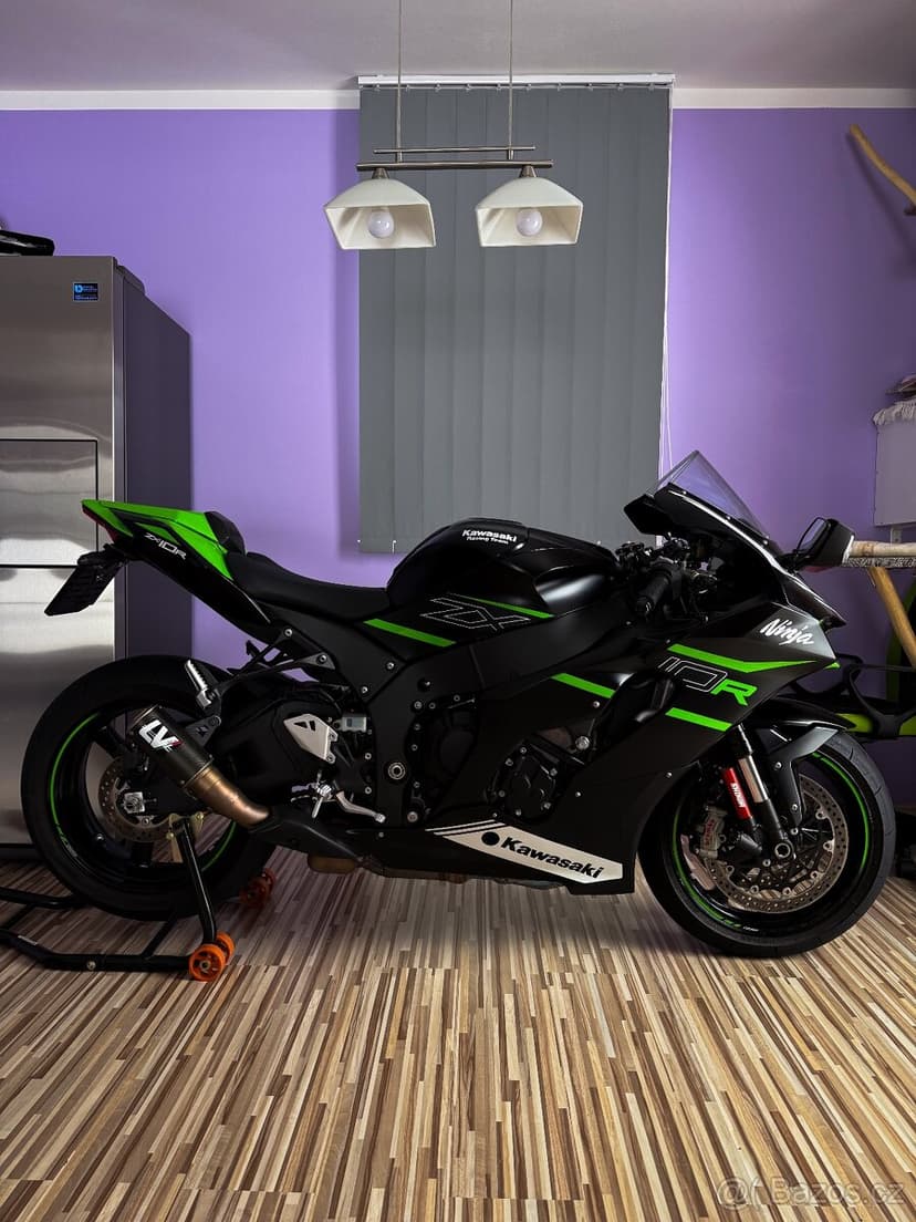 Kawasaki zx-10R 2022, 2600km nájezd TOP STAV