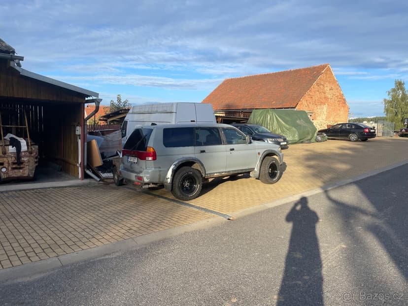 Mitsubishi Pajero sport