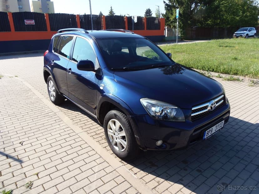 Toyota RAV4 D-4D serviska tažné ČR původ